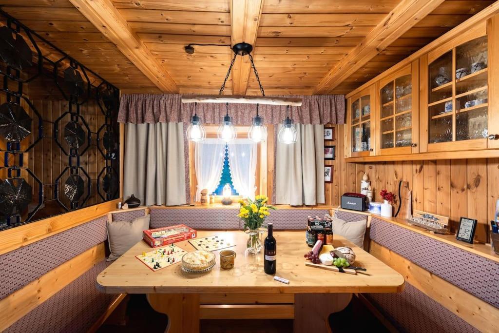Gemuetliche Huette In Den Bergen Vila Sonnenalpe Nassfeld Exterior foto